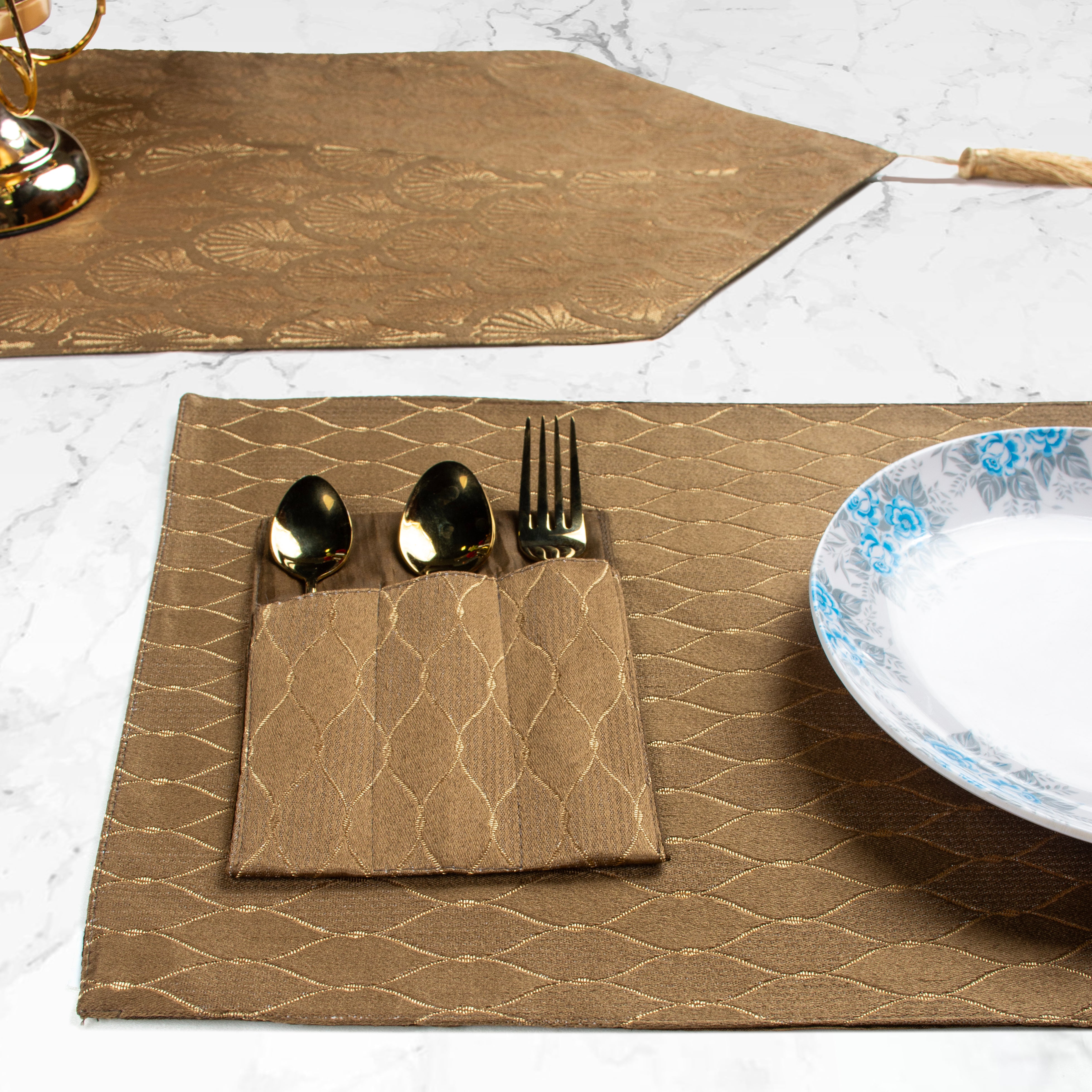 Bronze Diamonds Luxe Table Set